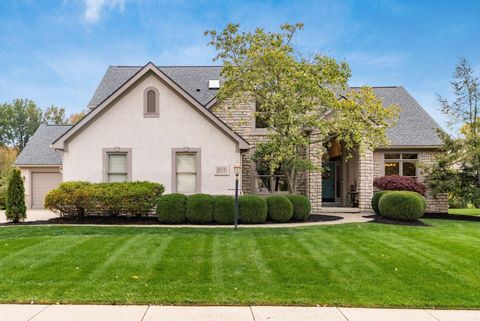 Photo of 8512 Fallgold Lane, Westerville, OH 43082 (MLS # 226006979)