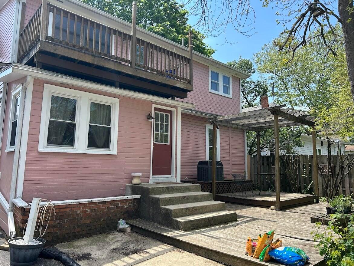 310 W 6th Street