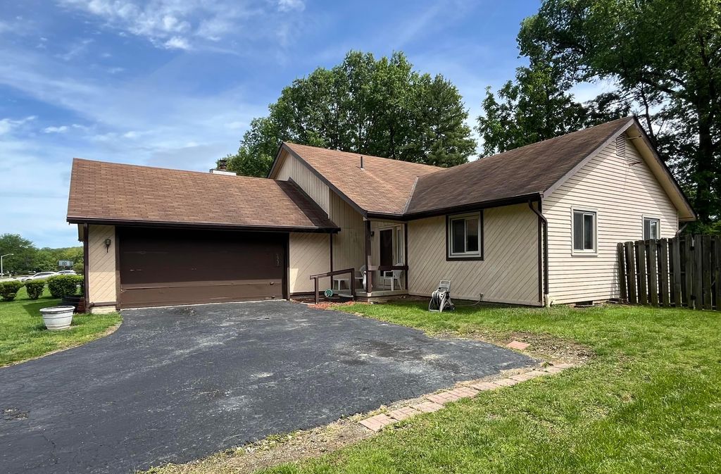 Photo of 6557 Rosedale Avenue, Reynoldsburg, OH 43068 (MLS # 226018528)