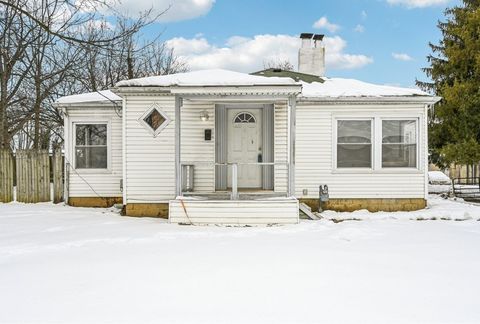 Photo of 2068 Agler Road, Columbus, OH 43224 (MLS # 226003817)