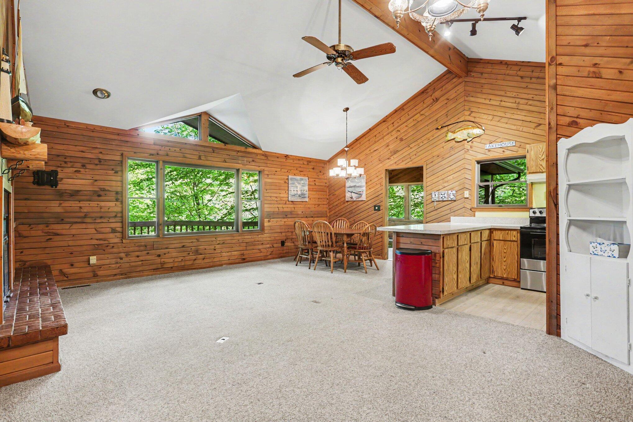 512 Natchez Lane