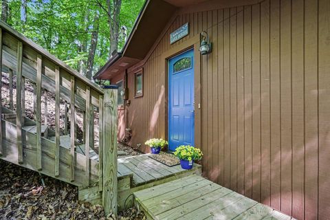 Photo of 512 Natchez Lane, Sugar Grove, OH 43155 (MLS # 226017730)