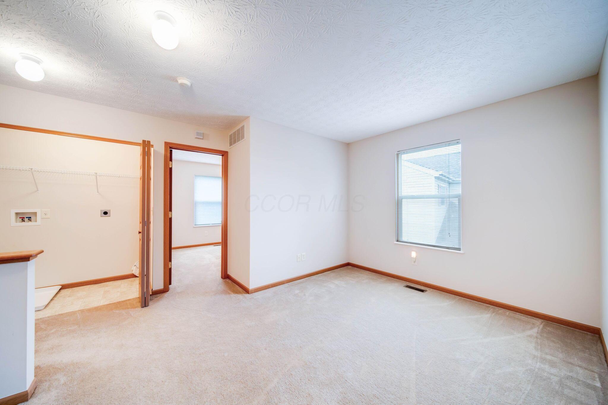 5787 Stonepath Drive, Hilliard, Ohio image 18