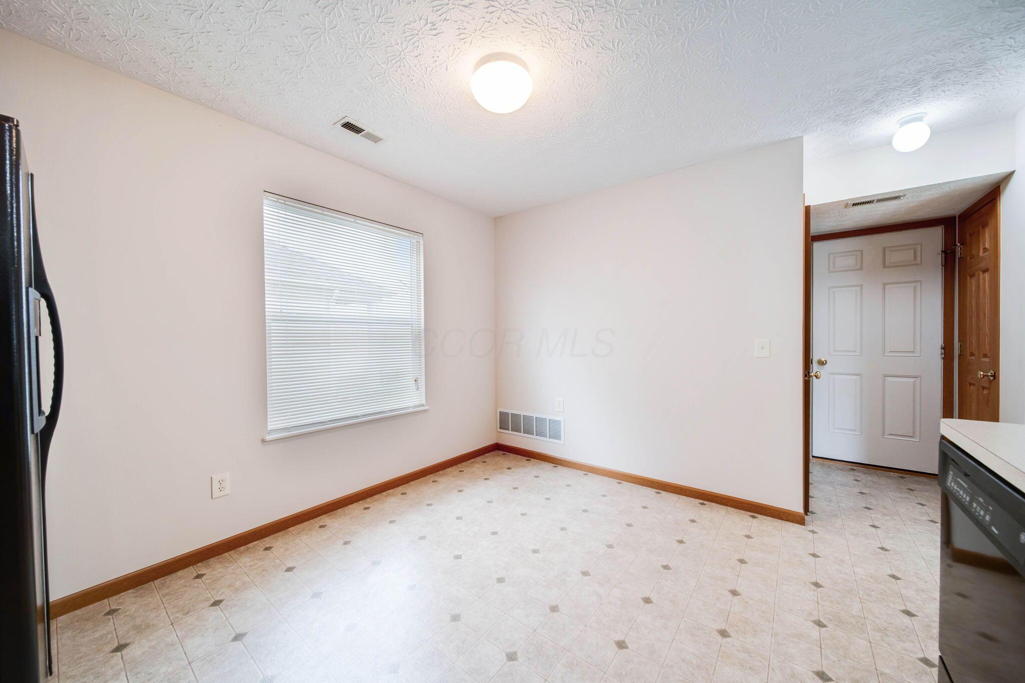 5787 Stonepath Drive, Hilliard, Ohio image 15