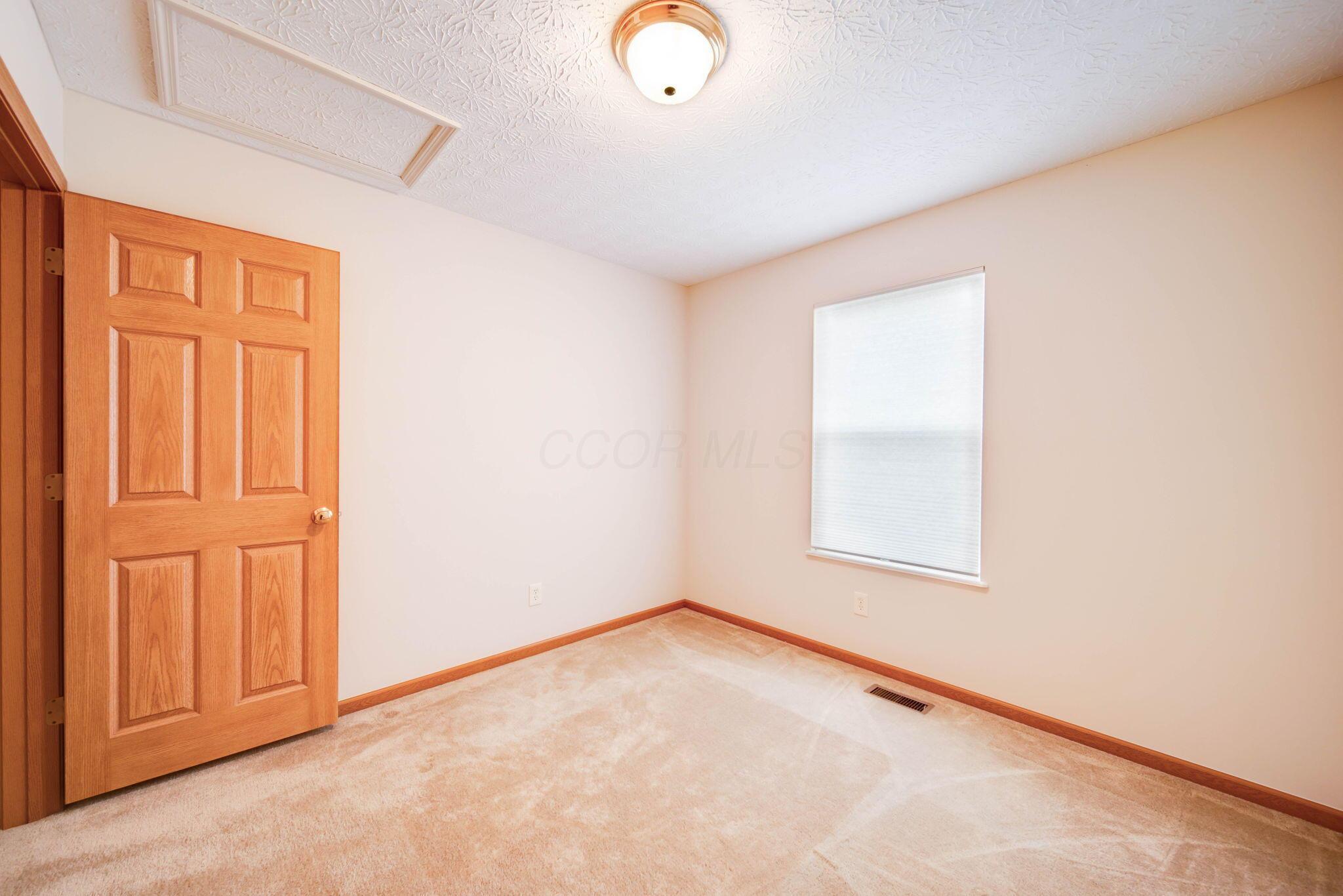5787 Stonepath Drive, Hilliard, Ohio image 37