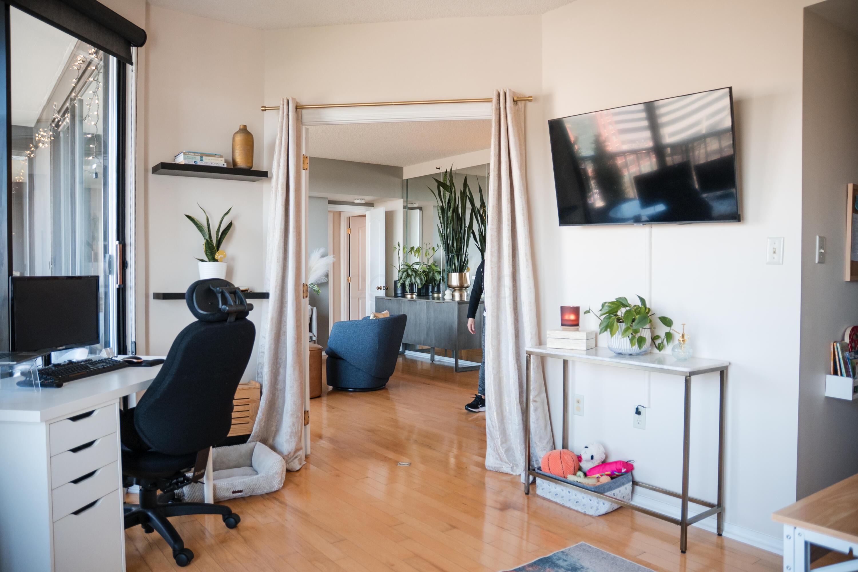 155 W Main Street 1404