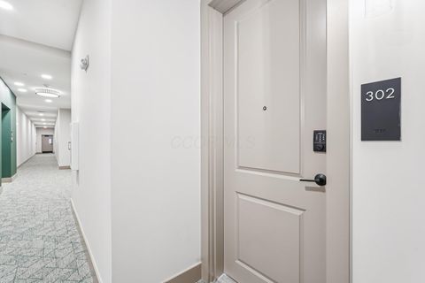 Photo of 2867 Kobuk Drive 302 #302, Columbus, OH 43228 (MLS # 226006207)