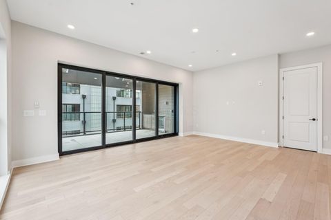 Tiny photo for 2867 Kobuk Drive 302 #302, Columbus, OH 43228 (MLS # 226006207)