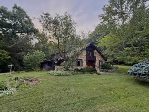 Photo of 3455 Linn Drive, Zanesville, OH 43701 (MLS # 226027397)