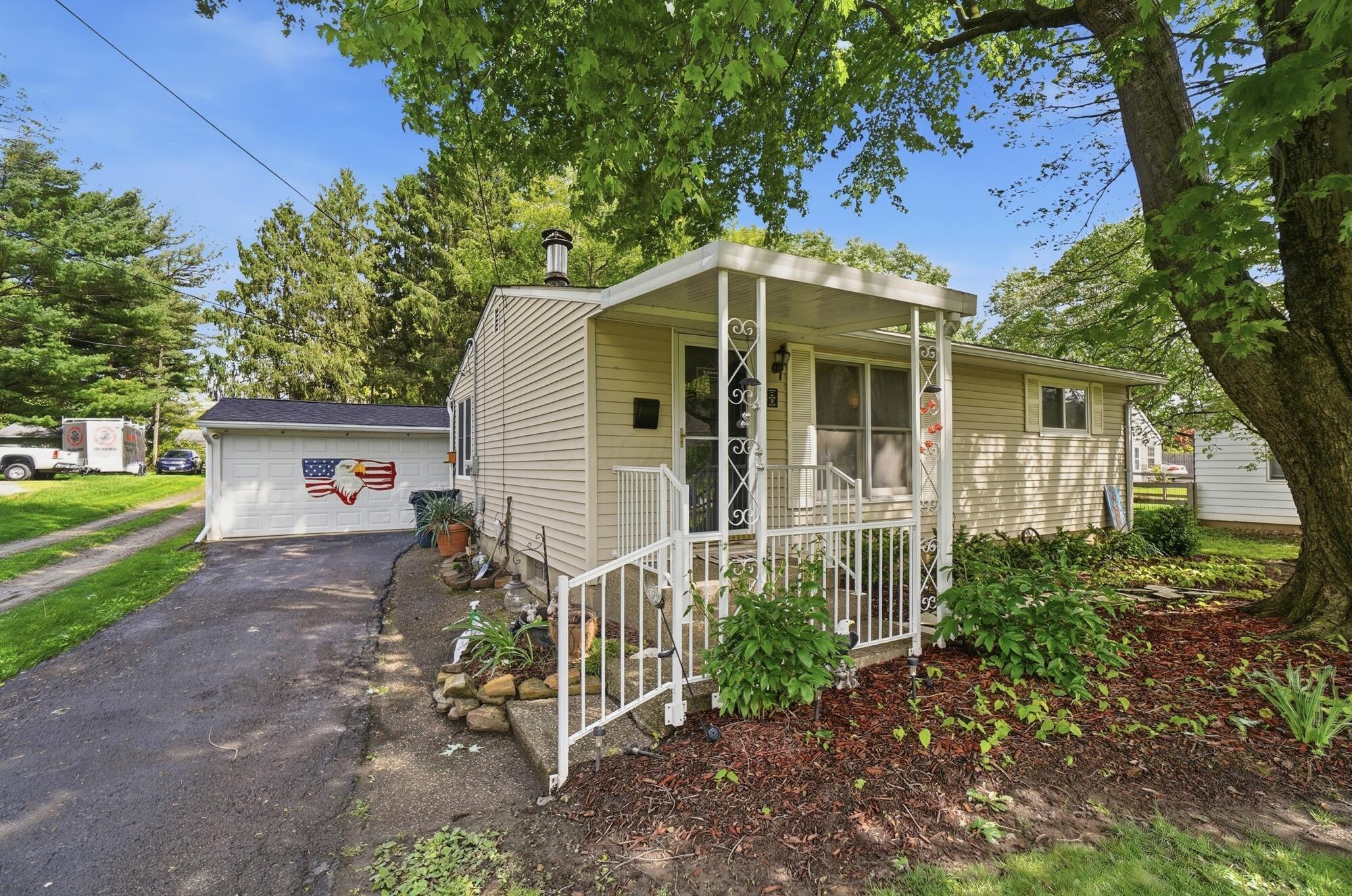 80 N Westmoor Avenue