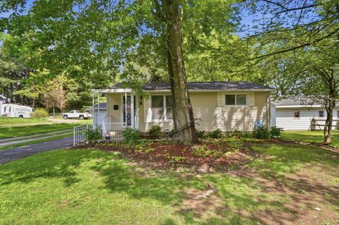 Photo of 80 N Westmoor Avenue, Newark, OH 43055 (MLS # 226015189)