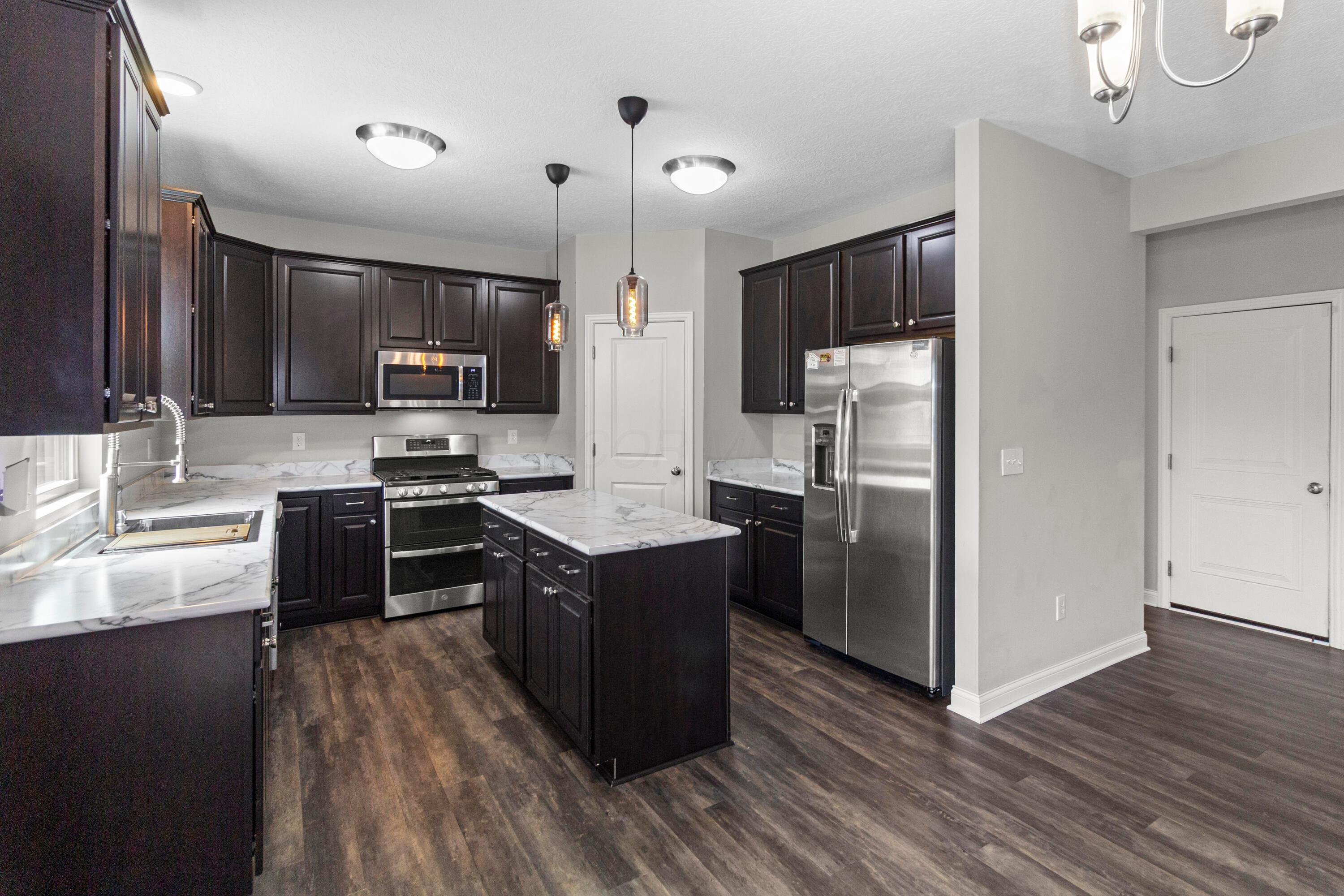 3015 Green Line Way, Columbus, Ohio image 10
