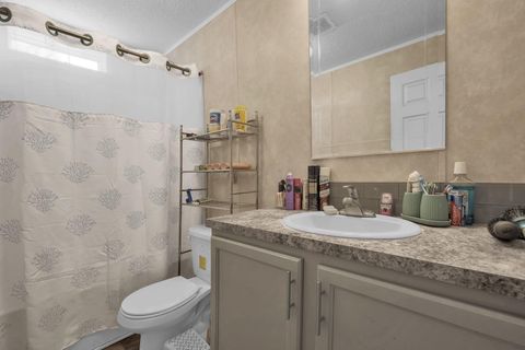 Tiny photo for 350 Ray Avenue, Circleville, OH 43113 (MLS # 225037763)