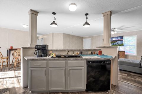 Tiny photo for 350 Ray Avenue, Circleville, OH 43113 (MLS # 225037763)