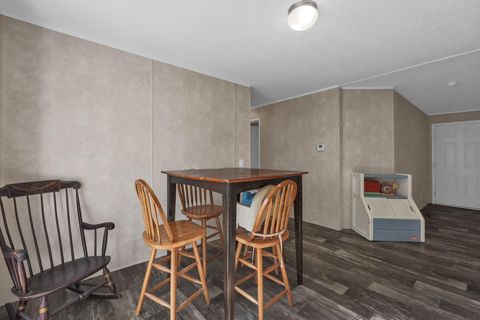 Tiny photo for 350 Ray Avenue, Circleville, OH 43113 (MLS # 225037763)