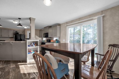 Tiny photo for 350 Ray Avenue, Circleville, OH 43113 (MLS # 225037763)