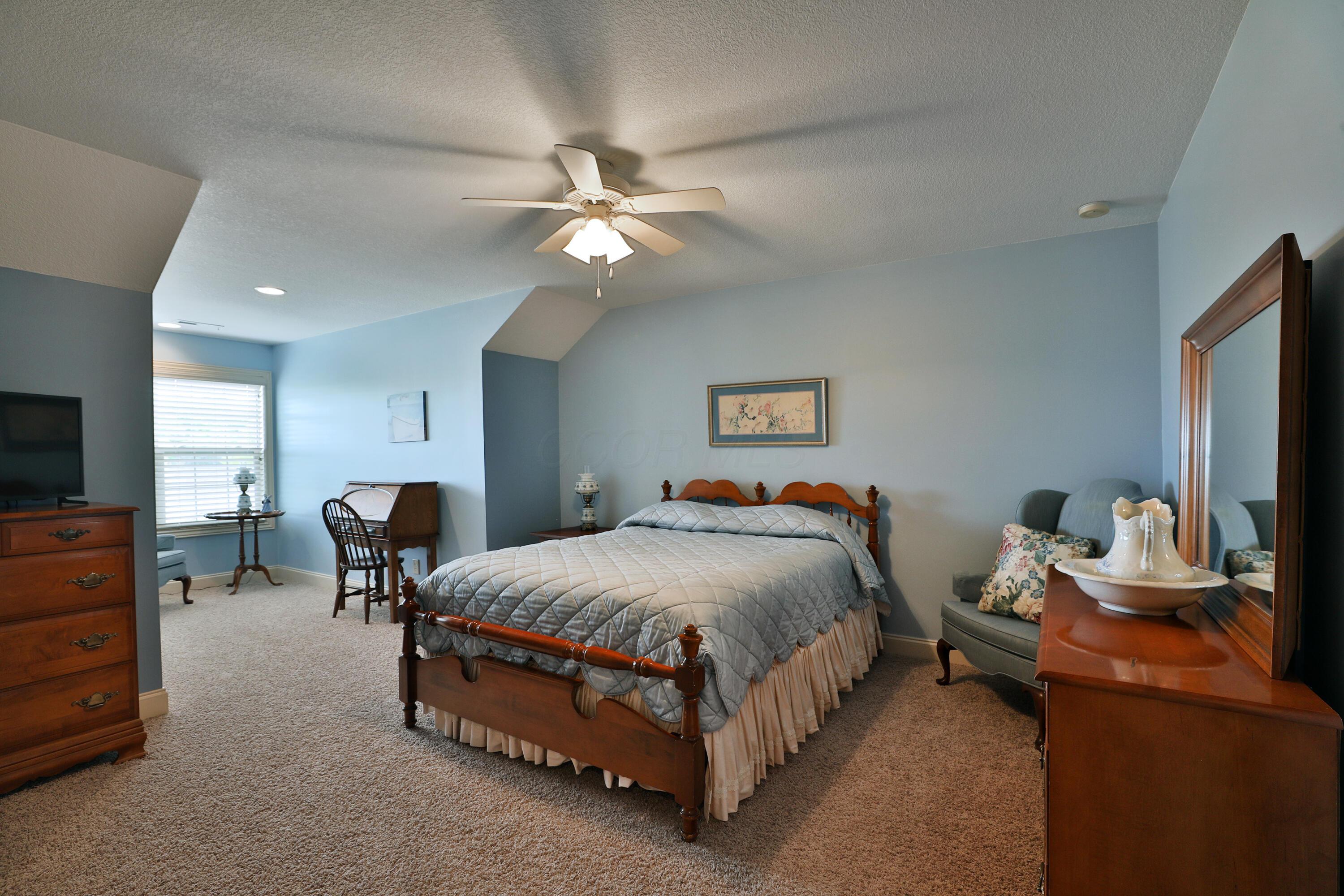 724 Olde Creek Drive, Newark, Ohio image 30