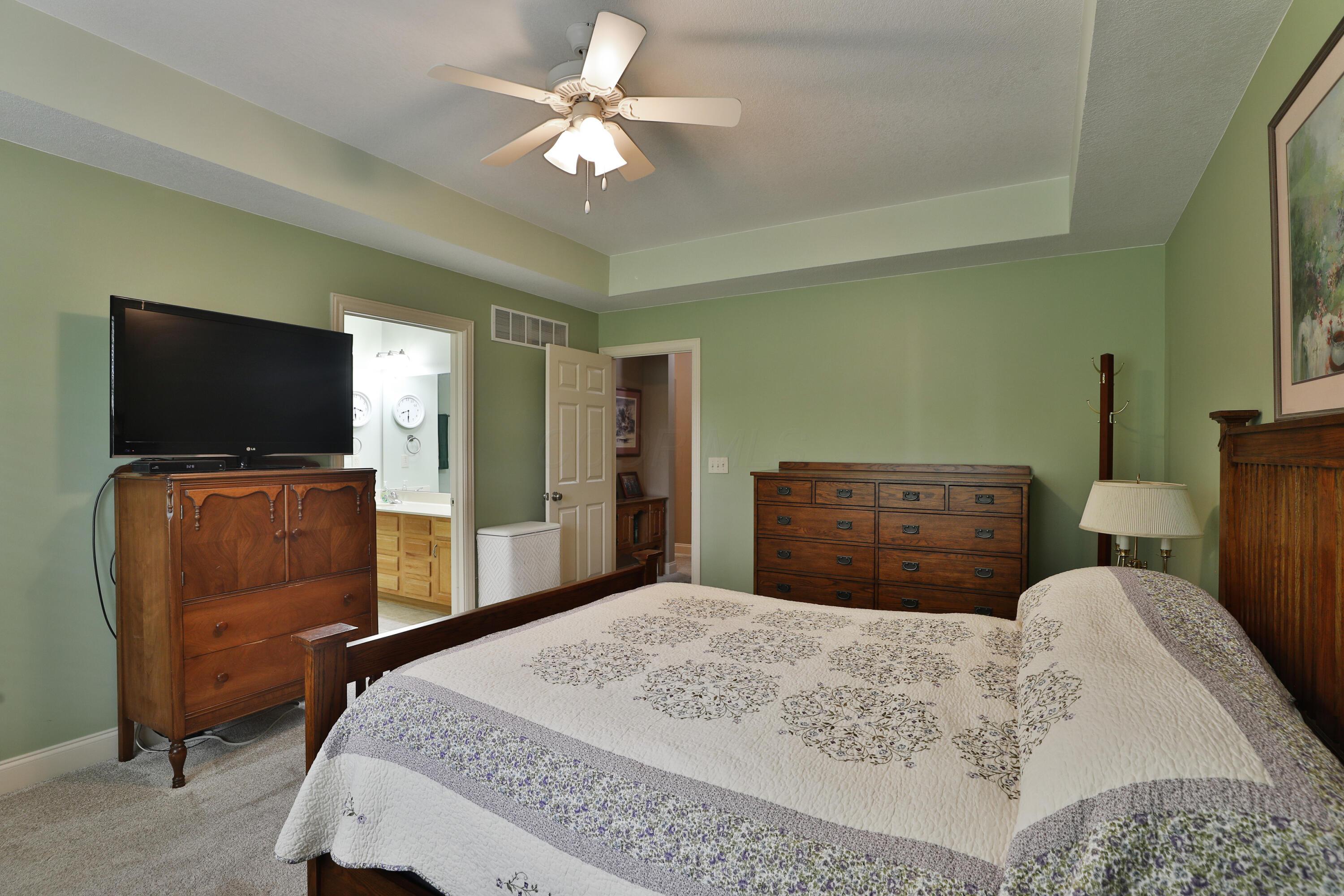 724 Olde Creek Drive, Newark, Ohio image 25