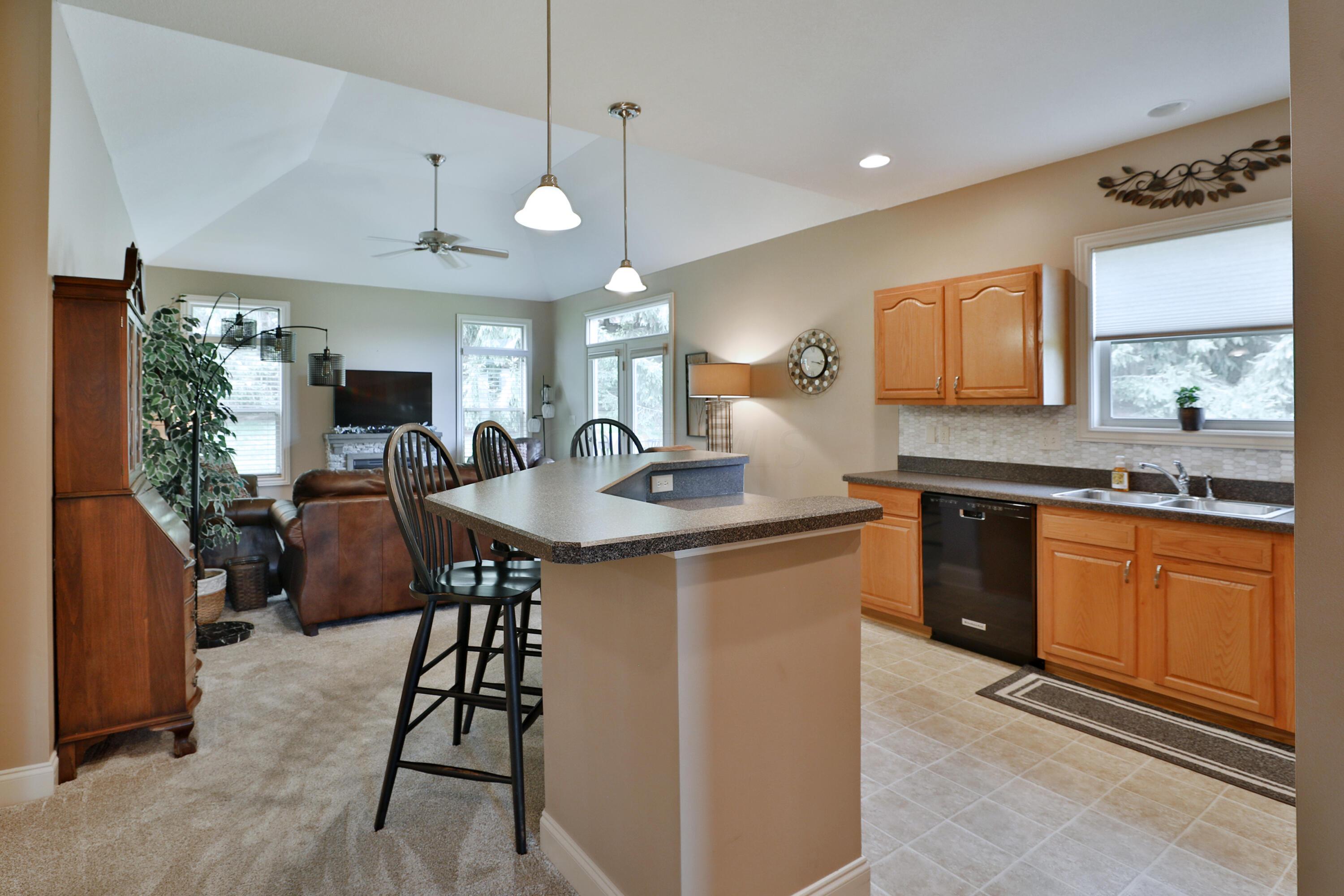 724 Olde Creek Drive, Newark, Ohio image 9