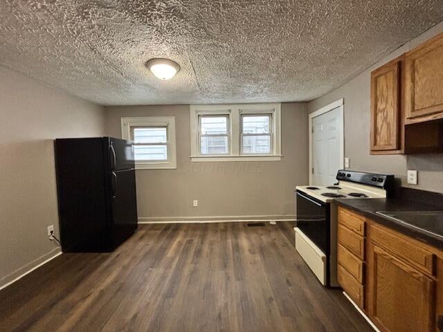 Photo of 768 N Dawson Avenue, Columbus, OH 43219 (MLS # 226022922)