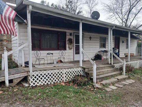 Photo of 406 Schaffer Road, Waverly, OH 45690 (MLS # 225044335)