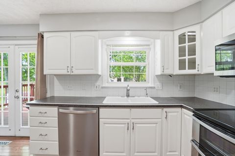 Tiny photo for 6040 E Walnut Street, Westerville, OH 43081 (MLS # 226014314)