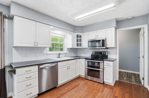 Tiny photo for 6040 E Walnut Street, Westerville, OH 43081 (MLS # 226014314)