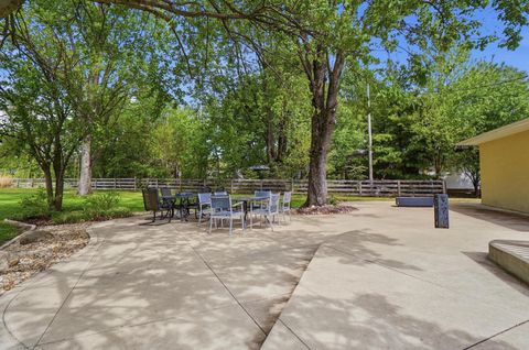 Tiny photo for 6040 E Walnut Street, Westerville, OH 43081 (MLS # 226014314)