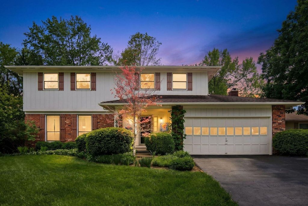 Photo of 173 Bellefield Avenue, Westerville, OH 43081 (MLS # 226014391)