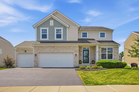 Homes For Sale - 856 Arabian Circle #5498<br/> Marysville, OH 43040