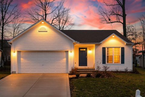 Photo of 605 Thistle Drive, Delaware, OH 43015 (MLS # 226006253)