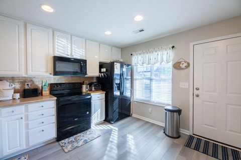 Tiny photo for 8402 Varden Court 2102 #2102, Blacklick, OH 43004 (MLS # 225041019)