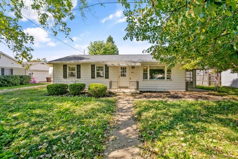 Photo of 105 S Allen Street, Williamsport, OH 43164 (MLS # 226039257)