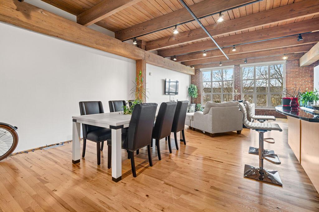 448 W Nationwide Boulevard 307