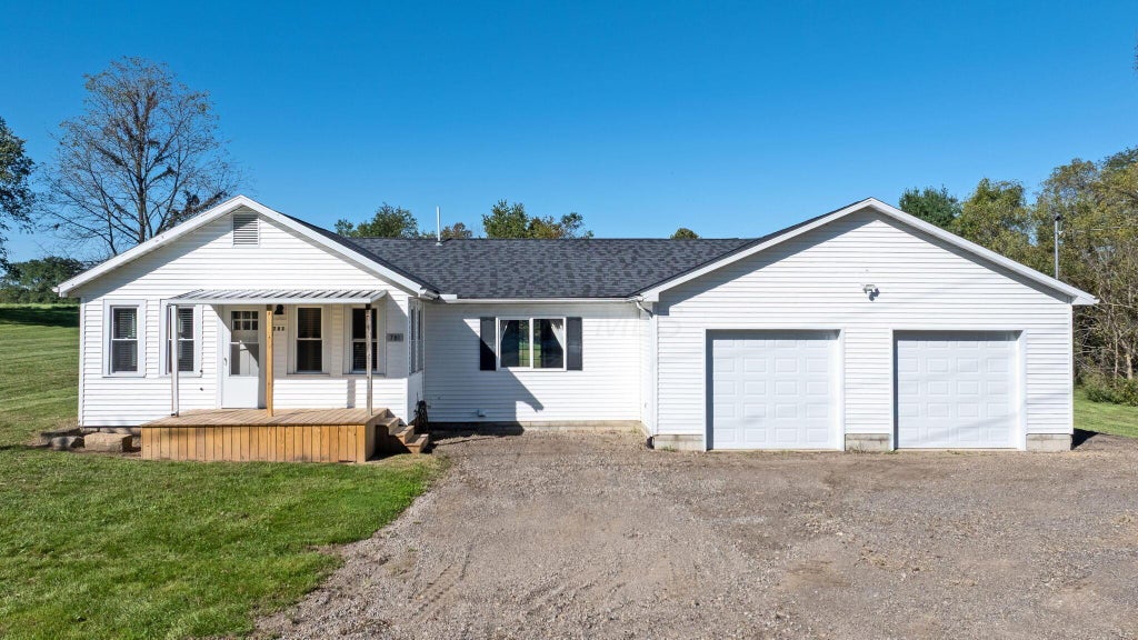 Photo of 781 Upper Fredericktown Road, Mount Vernon, OH 43050 (MLS # 226037284)