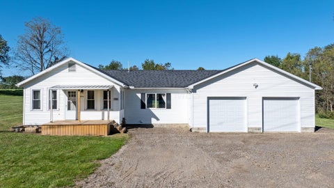 Photo of 781 Upper Fredericktown Road, Mount Vernon, OH 43050 (MLS # 226037284)