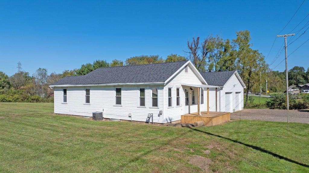 Photo of 781 Upper Fredericktown Road, Mount Vernon, OH 43050 (MLS # 226037284)