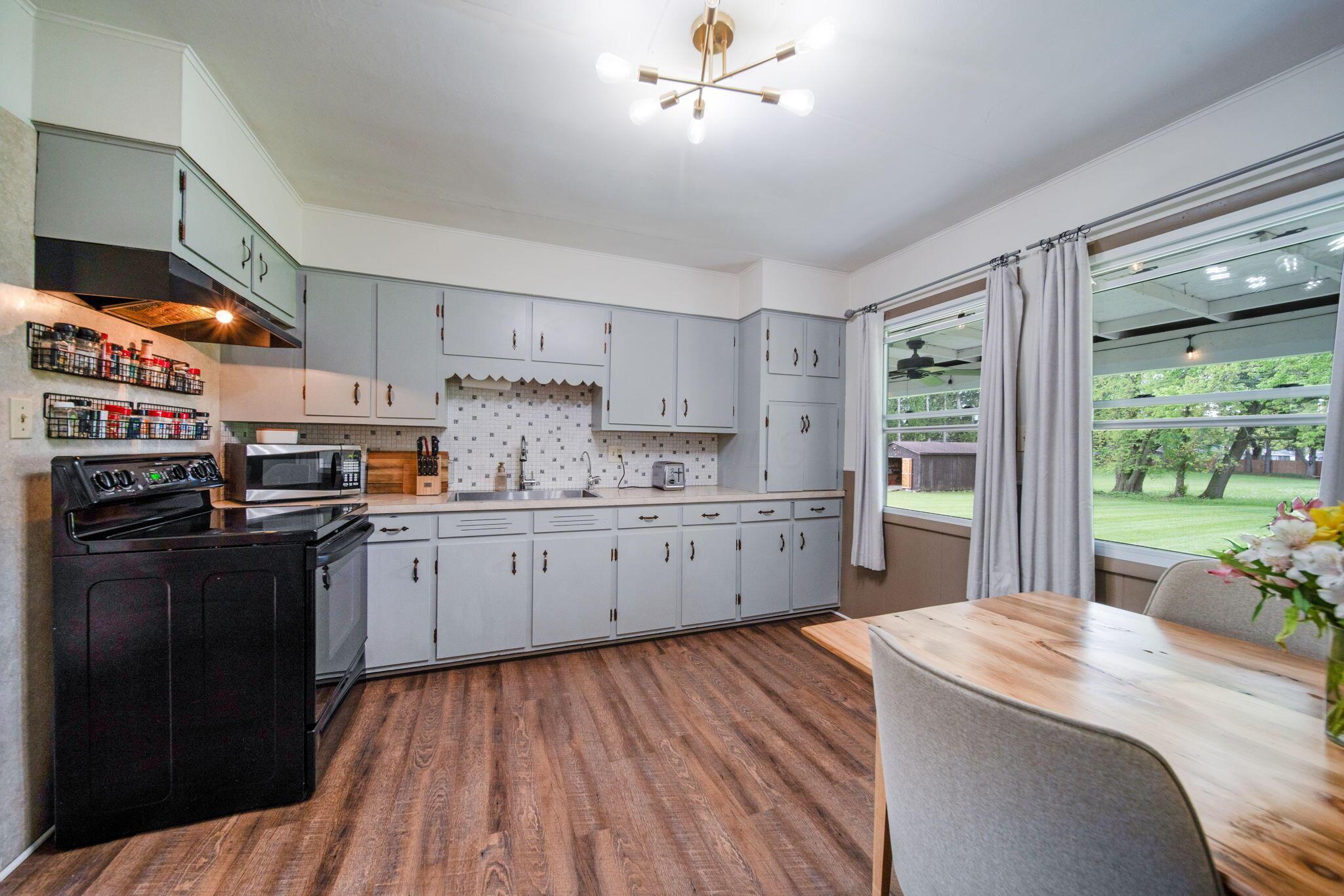 70 N 40th Street, Newark, Ohio image 9