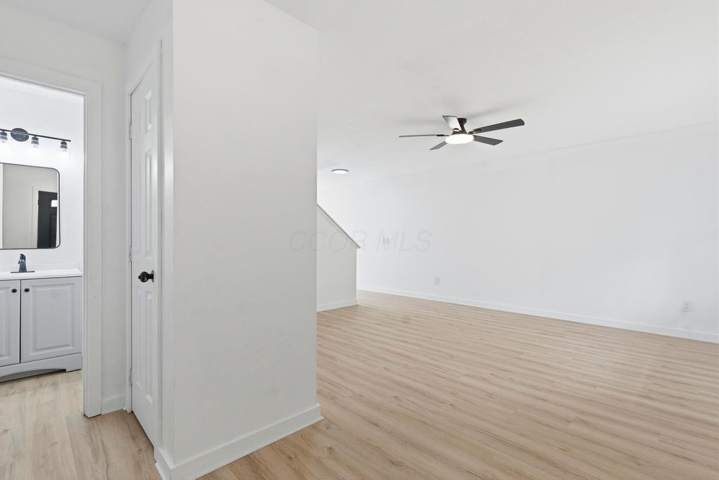 Photo of 3832 Willowswitch Lane, Columbus, OH 43207 (MLS # 226018505)