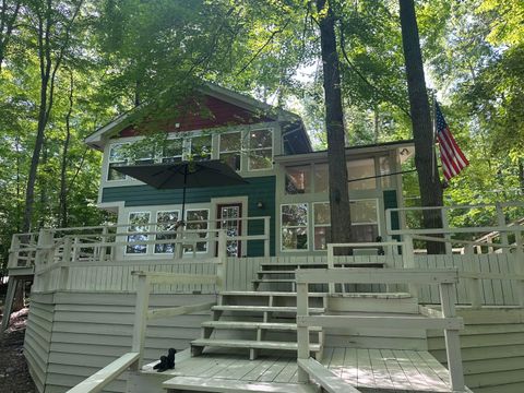 Photo of 676 Natchez Lane, Sugar Grove, OH 43155 (MLS # 226025540)