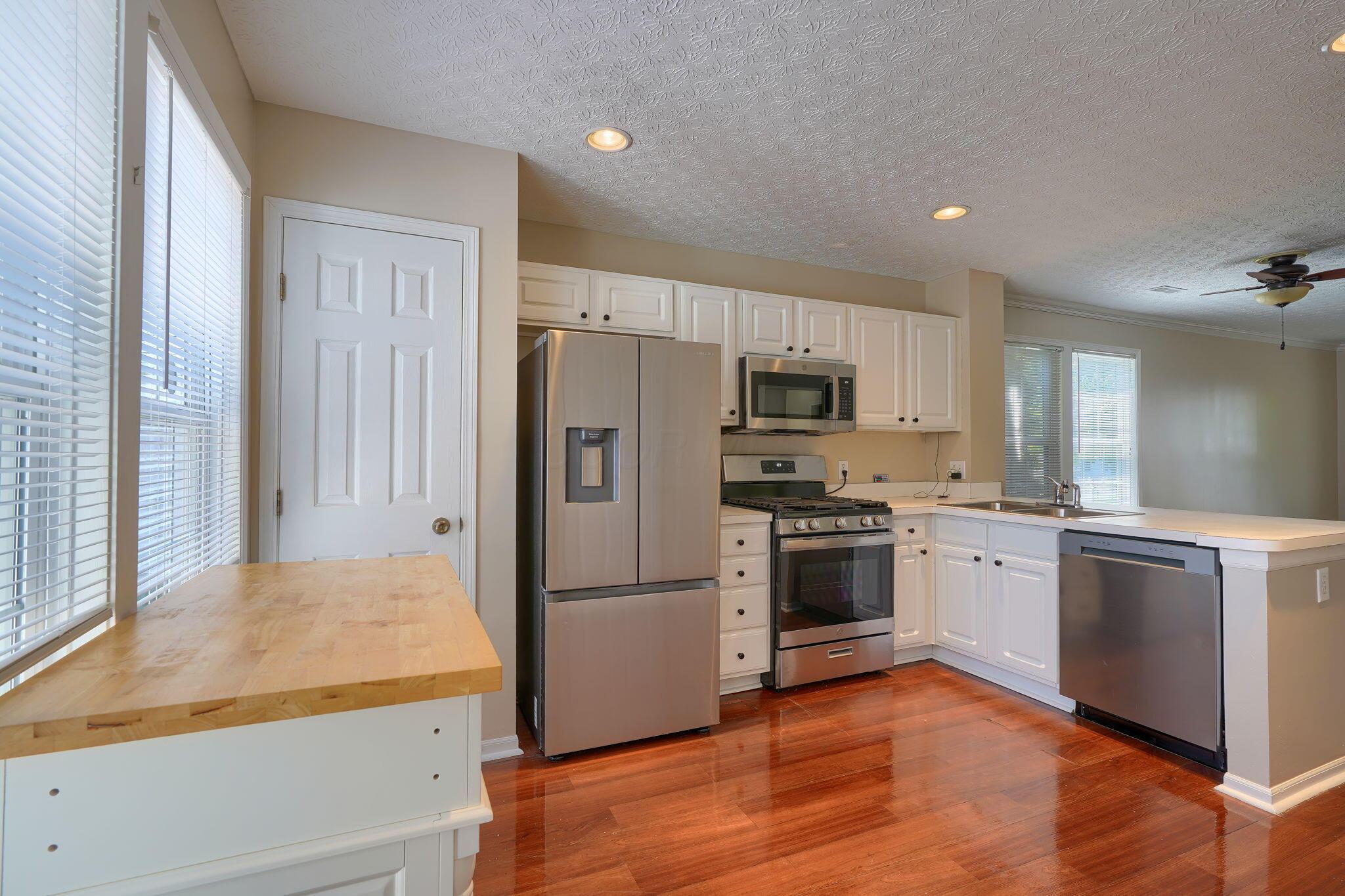 2456 Bloxom Street, Grove City, Ohio image 19
