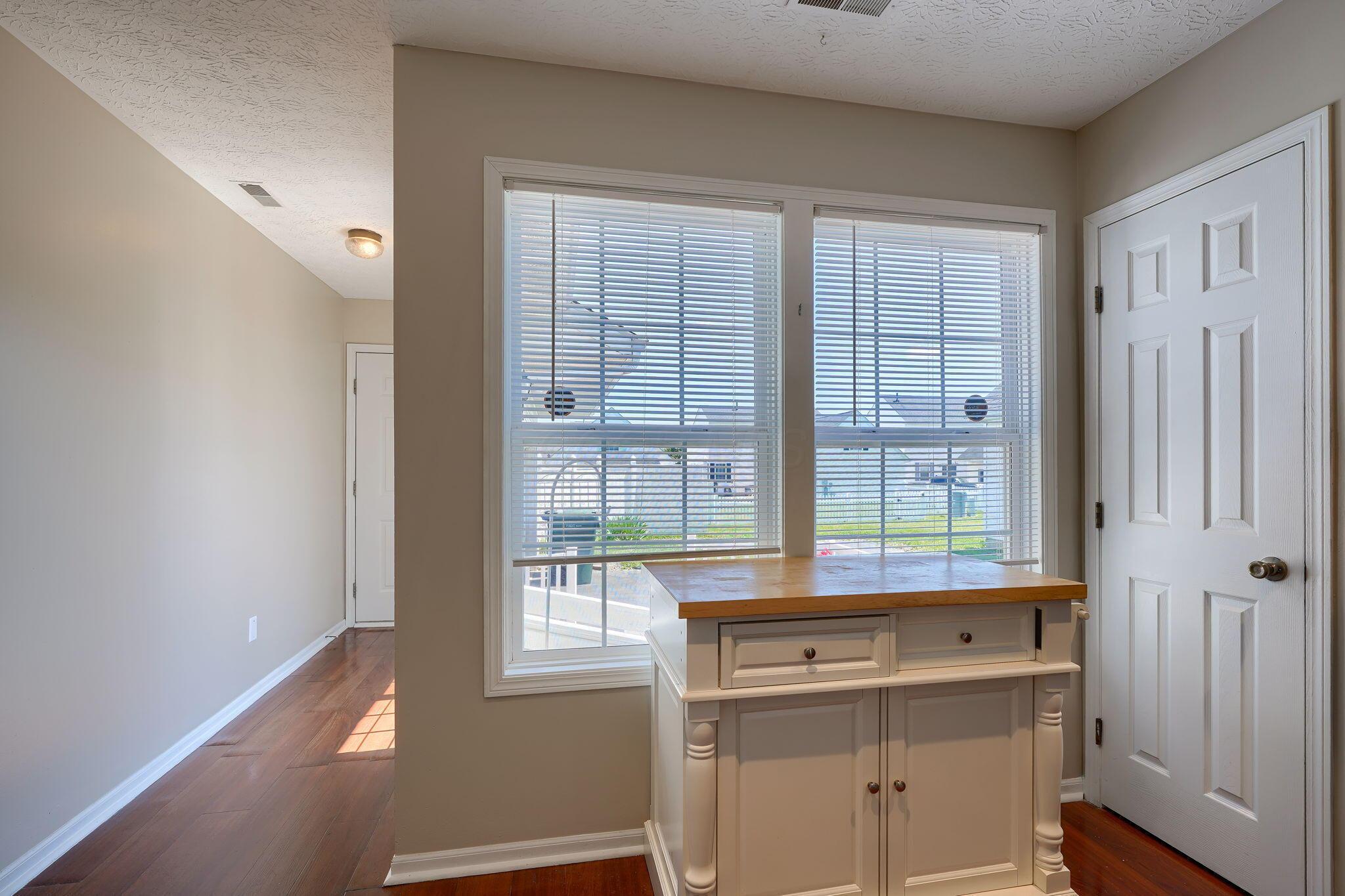 2456 Bloxom Street, Grove City, Ohio image 17