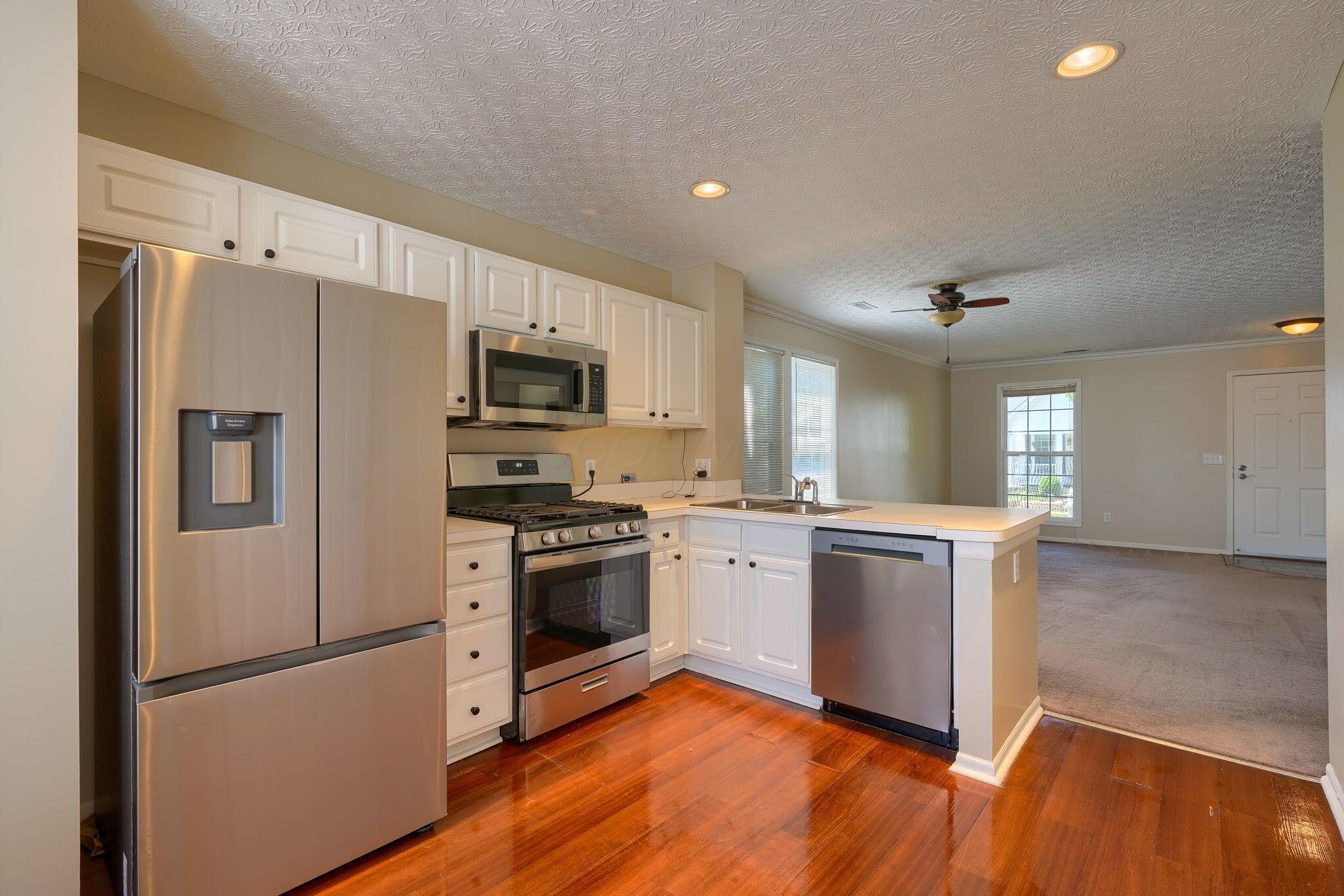 2456 Bloxom Street, Grove City, Ohio image 18