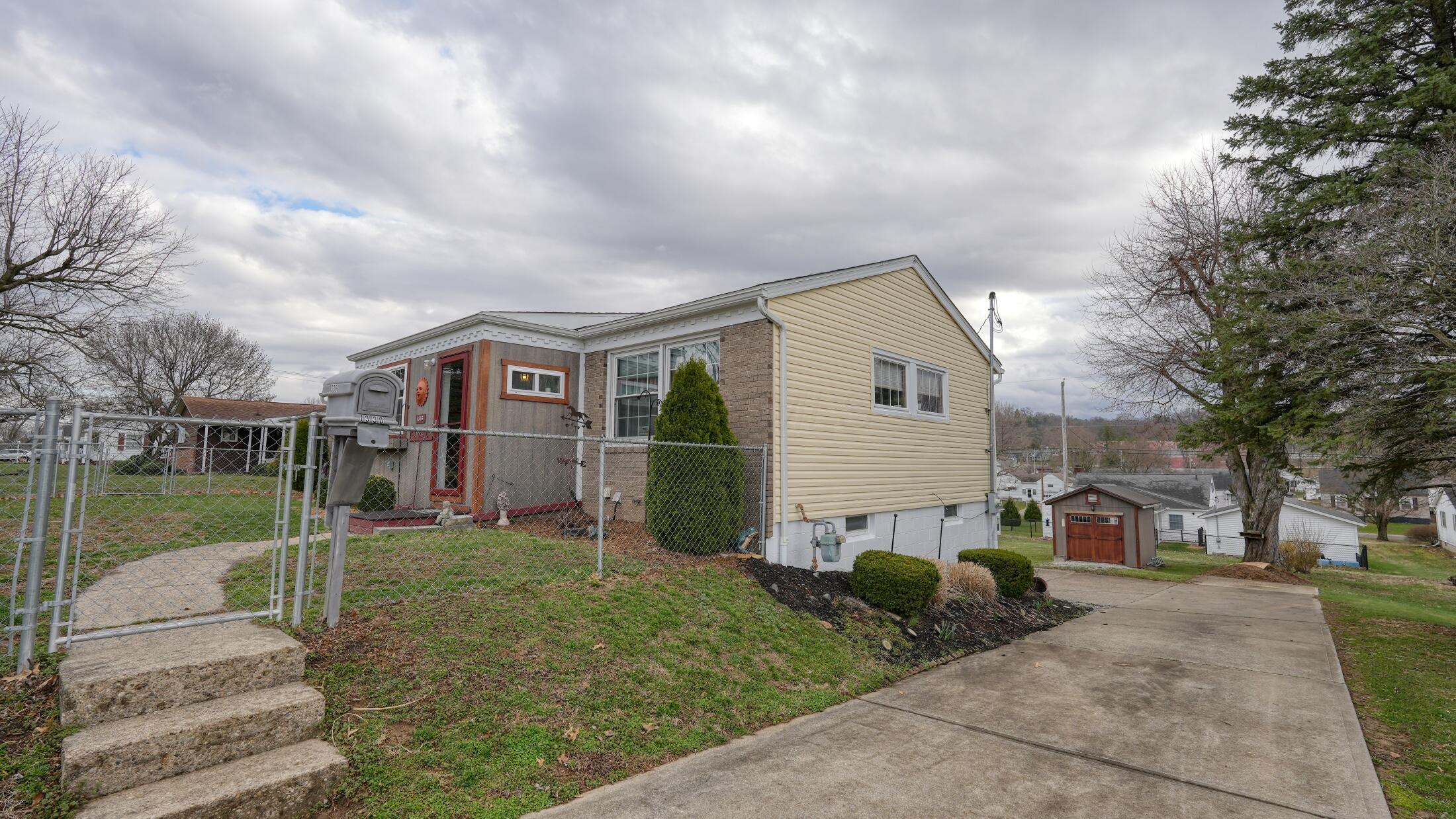 1336 S 13th Street, Coshocton, Ohio image 43