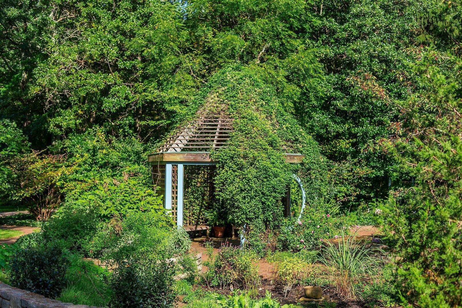 366 Saint Thomas Drive, Westerville, Ohio image 45