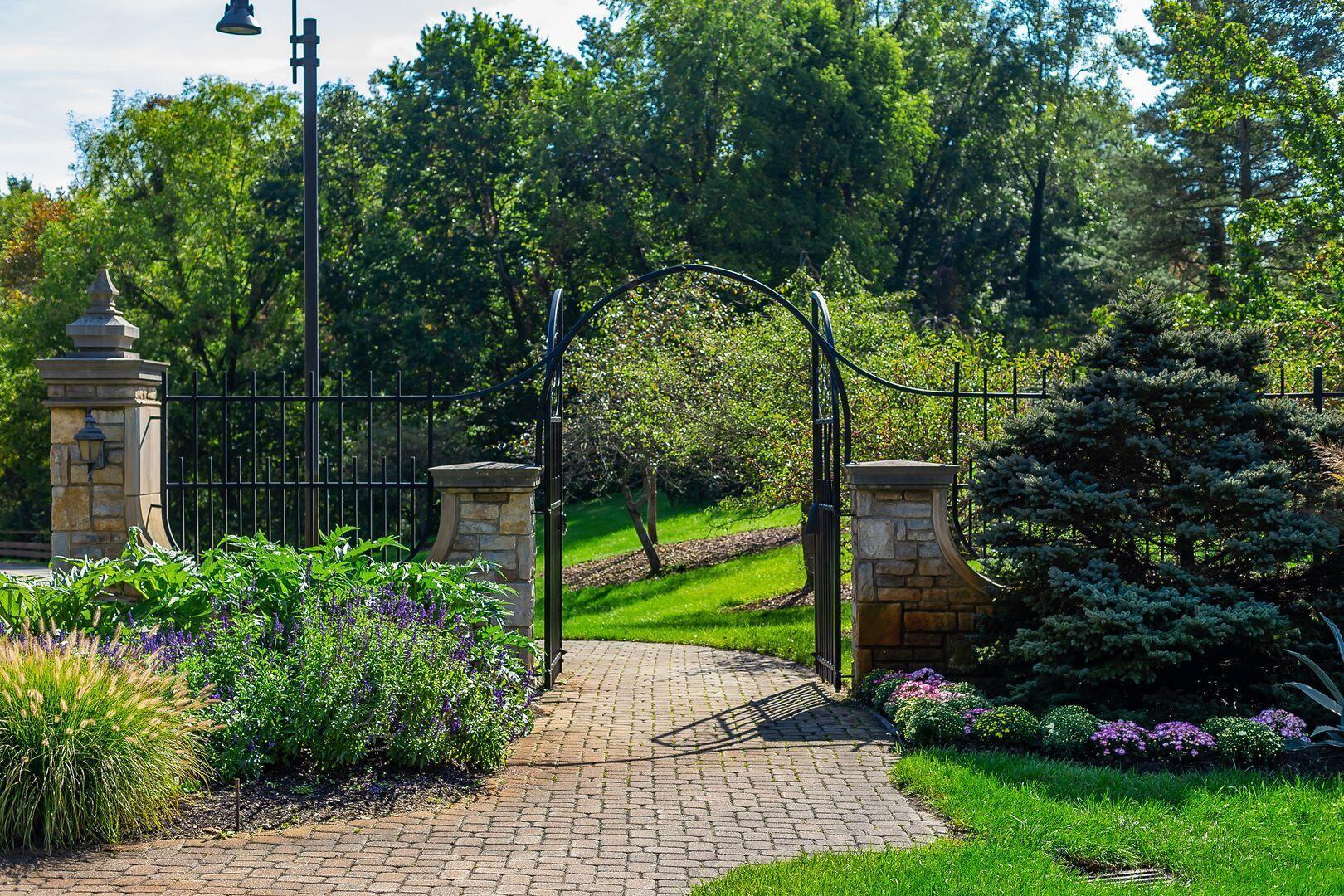 366 Saint Thomas Drive, Westerville, Ohio image 38