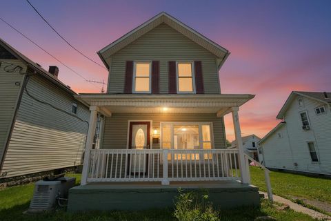Photo of 47 Jefferson Street, Newark, OH 43055 (MLS # 226018018)