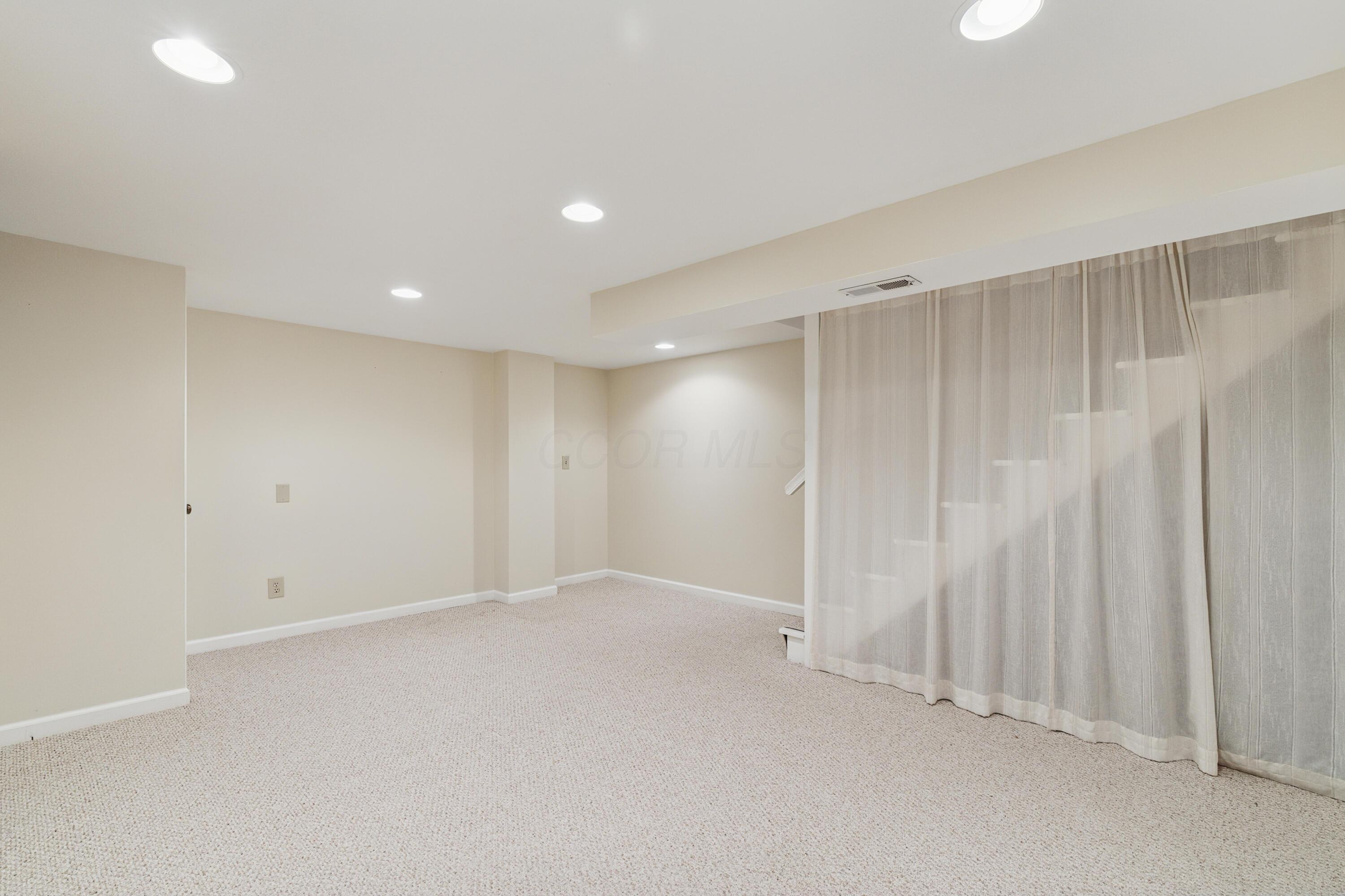 9207 Muirkirk Drive, Dublin, Ohio image 28