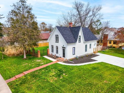 Photo of 92 N Vine Street, Westerville, OH 43081 (MLS # 226014932)