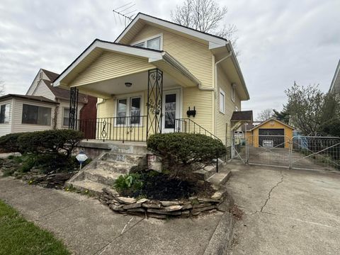 Photo of 2905 Hiawatha Street, Columbus, OH 43224 (MLS # 226009644)